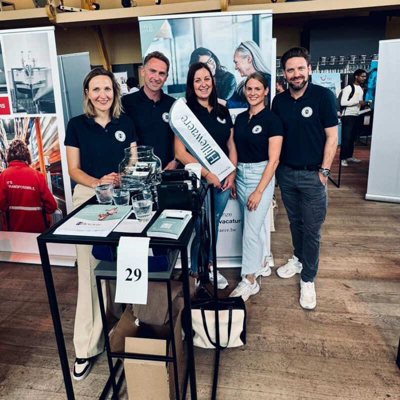 Vorige week donderdag waren we aanwezig op de Stagebeurs van @aphogeschool Antwerpen. ✈️
